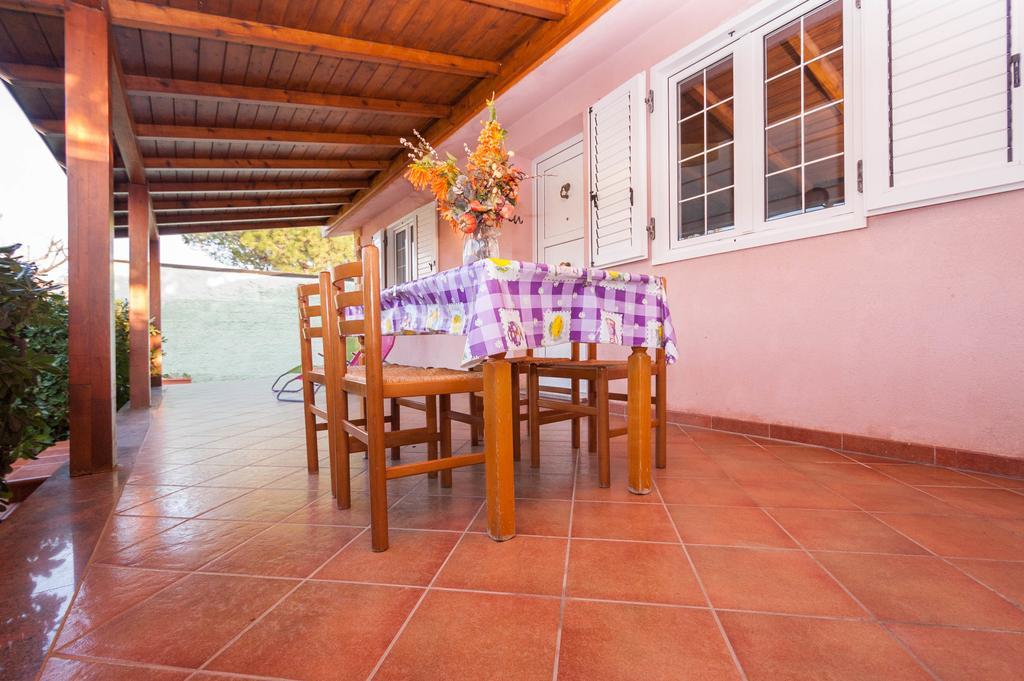 Villa Cicas Sul Mare Campofelice Di Roccella Bagian luar foto
