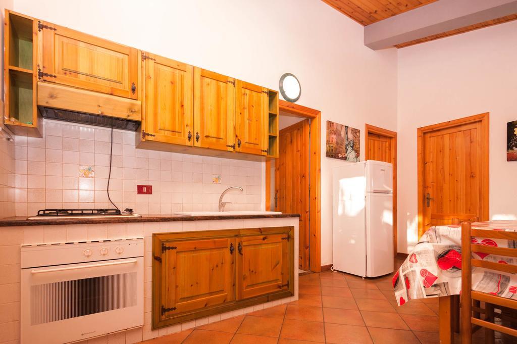 Villa Cicas Sul Mare Campofelice Di Roccella Bagian luar foto