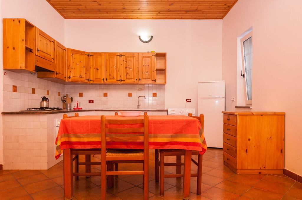 Villa Cicas Sul Mare Campofelice Di Roccella Bagian luar foto