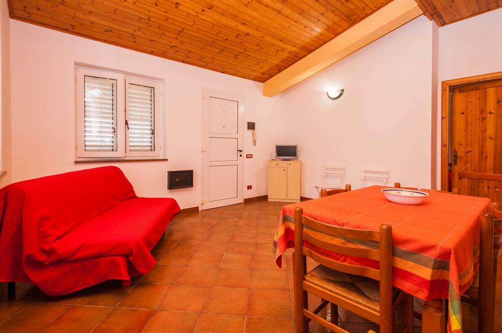Villa Cicas Sul Mare Campofelice Di Roccella Bagian luar foto